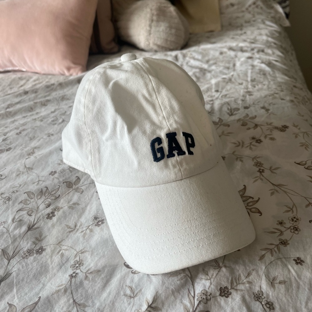 GAP hat